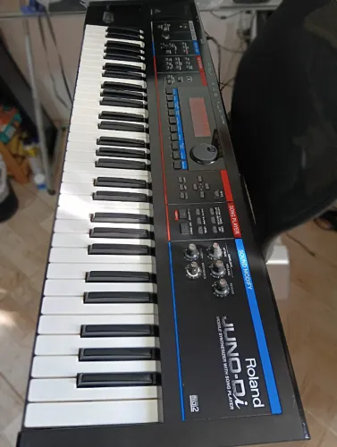Roland Juno-Di - Sintetizador (Revisado e 100% Funcional)