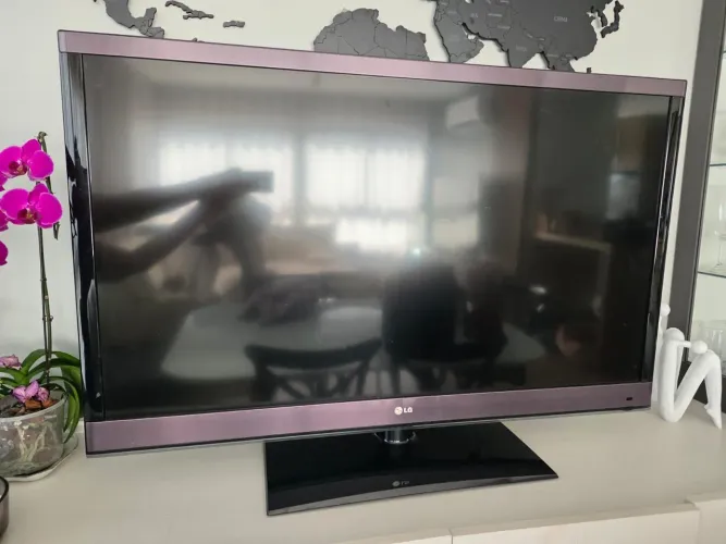 TV SMART 47