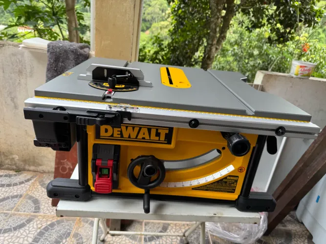 Serra de Bancada Dewalt DWE 7492