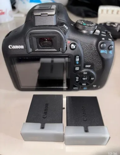Câmera canon t7 com 2 baterias