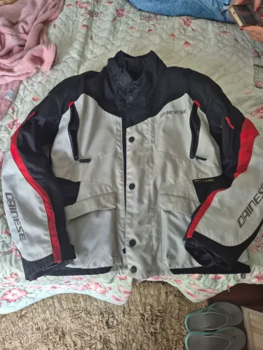 Jaqueta dainese tempest 3 d-dry
