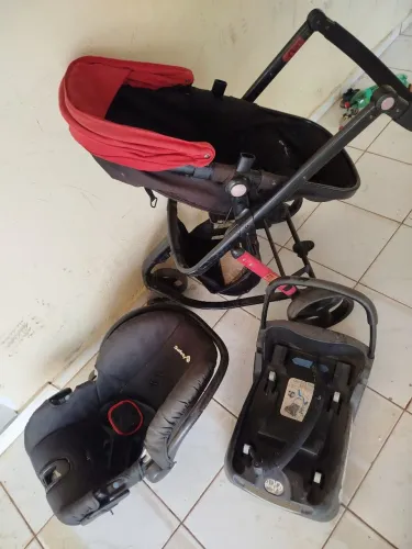 Carrinho de bebê completo