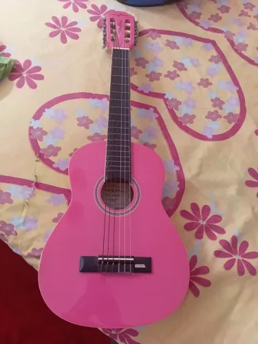 Violão feminino rosa