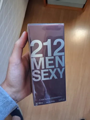 Perfume Carolina Herrera 212 Sexy Men Masculino