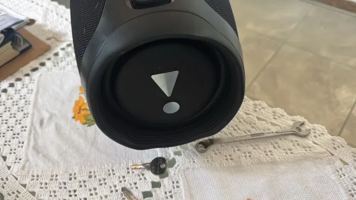 Vende se JBL BOMBOX3
