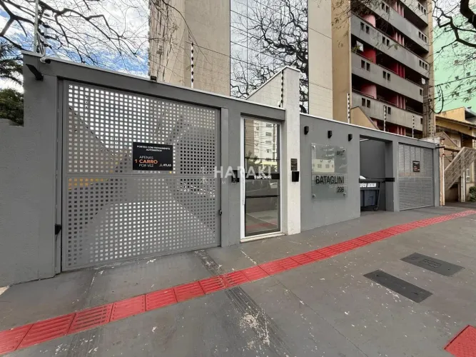 Apartamento para Venda, Edifício Bataglini na Zona 07, em Maringá / PR.