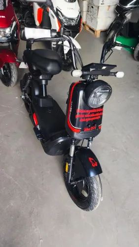 SCOOTER ELÉTRICA J10