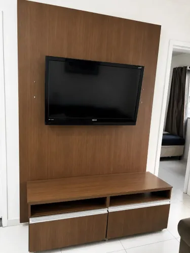 PAINEL PARA TV MODERNO E CONSERVADO