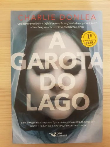 Livro A garota do lago de Charlie Donlea