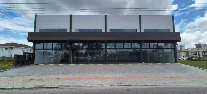 ALUGA-SE - PONTO COMERCIAL NA AVENIDA PRINCIPAL DE NOVA PALHOÇA