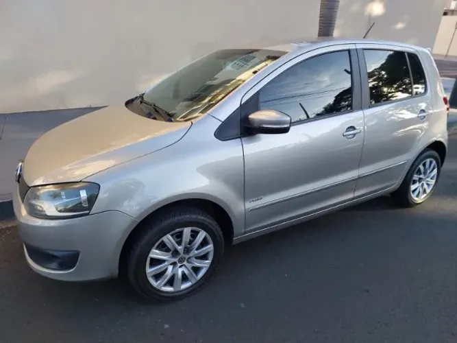 Volkswagen Fox Prime/higli. 1.6 Total Flex 8V 5P 2013