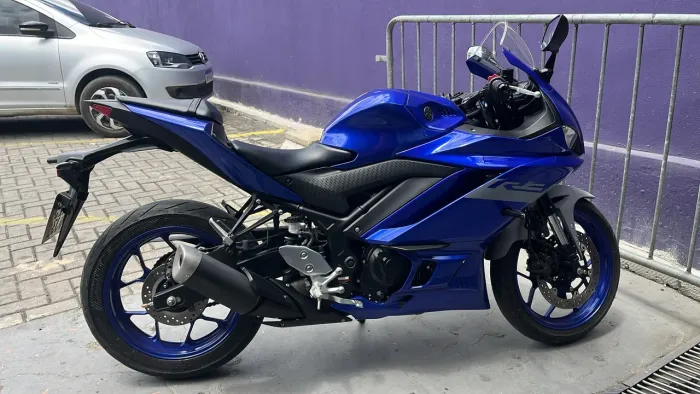 Yamaha YZF R-3 321 2023