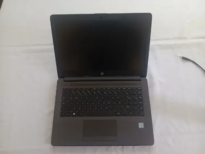 NOTEBOOK HP HP240 G7 14" I5 WIN10 8GB SSD240