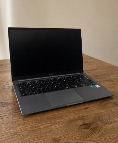 Notebook Samsung Galaxy Book4 i5 8GB SSD 512GB 15,6 pol. Full HD