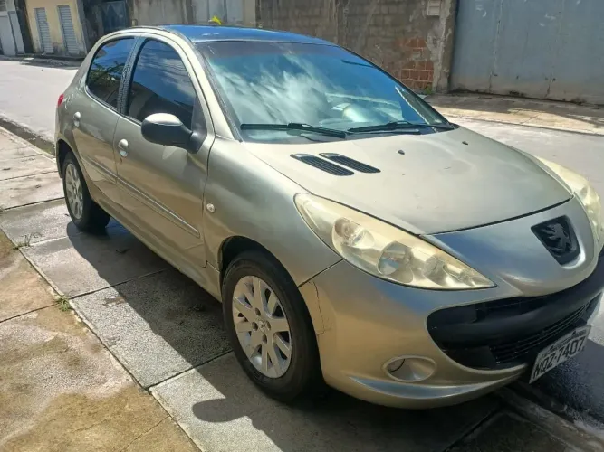 Peugeot 207 XR Sport 1.4 Flex 8V 5P 2010