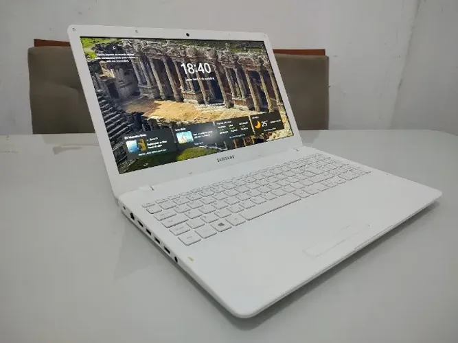 NOTEBOOK SAMSUNG EXPERT Processador Intel, Memória de 4GB DDR4 + SSD 128Gb. Semi Novo. N