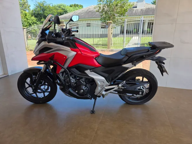 NC 750X automática apenas 3.000km abaixo da FIPE