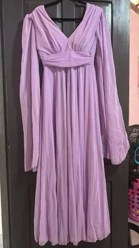 Vestido lilás de festa usado apenas uma vez