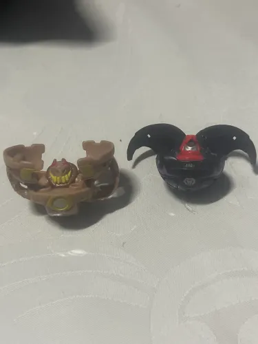 PAR DE BAKUGANS ORIGINAIS - SPIN MASTER