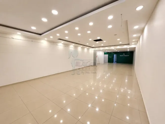 Loja comercial de 302m² com lavabo para locação - Centro em Sertãozinho