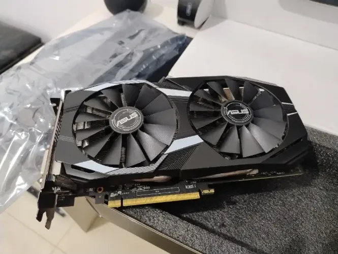 Rx 590 8GB Asus (leia a descrição)