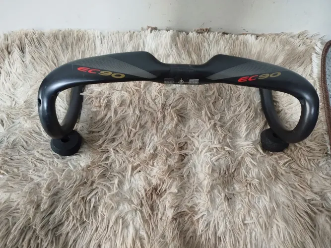 Guidão carbono Speed EC90 400mm