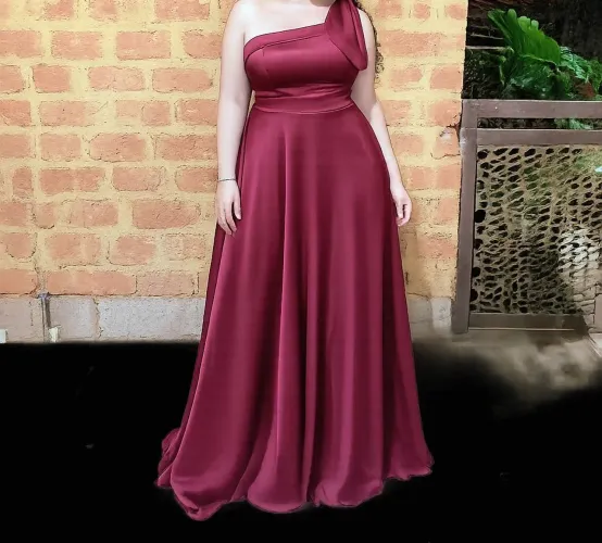Vende-se vestido social (madrinha)