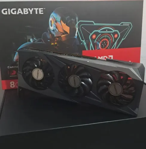 Rx 7600 gb