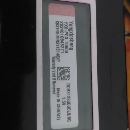 Memória RAM Yongxinsheng 8GB DDR3 Leia*
