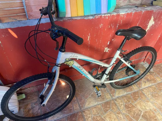 Bike pronta para uso , desapego rápido !!