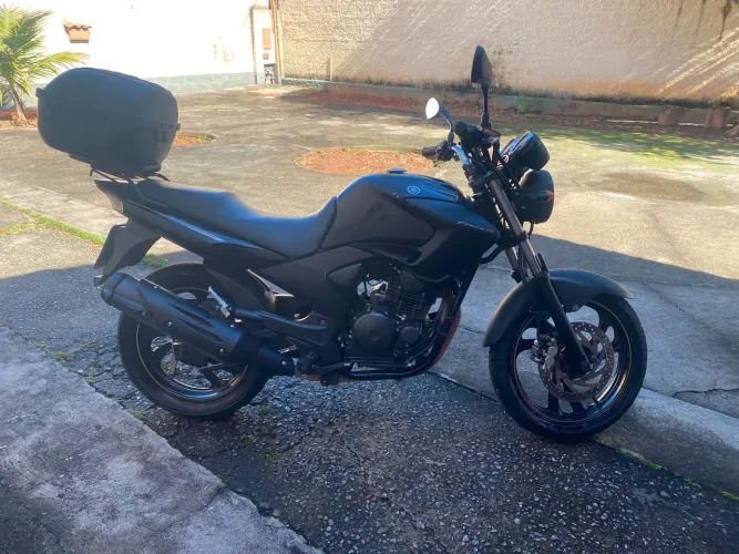 YAMAHA / FAZER YS250 LE<br>MOTOCICLETA<br>GASOLINA <br>2010/2010
