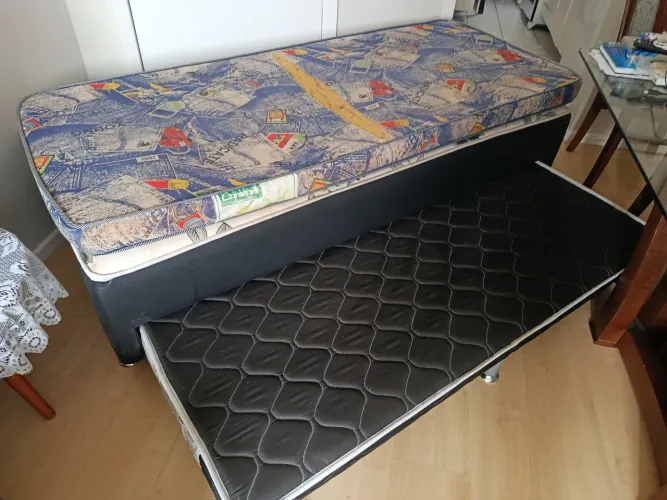 Cama box solteiro com cama auxiliar!