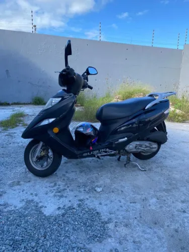 Suzuki scooter 125c Automática.