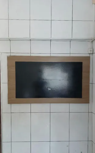 Painel de TV [Cor Preta] - Excelente Estado!
