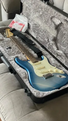 Guitarra Fender American Elite Sky Burst