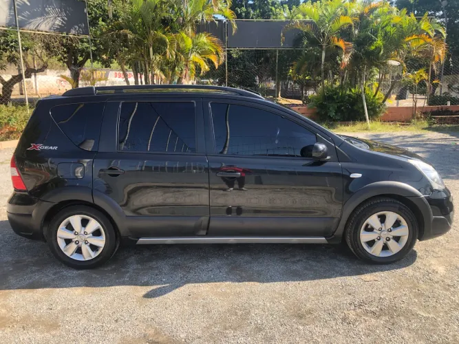 Nissan Livina X-gear SL 1.6 16V Flex Fuel Mec. 2011