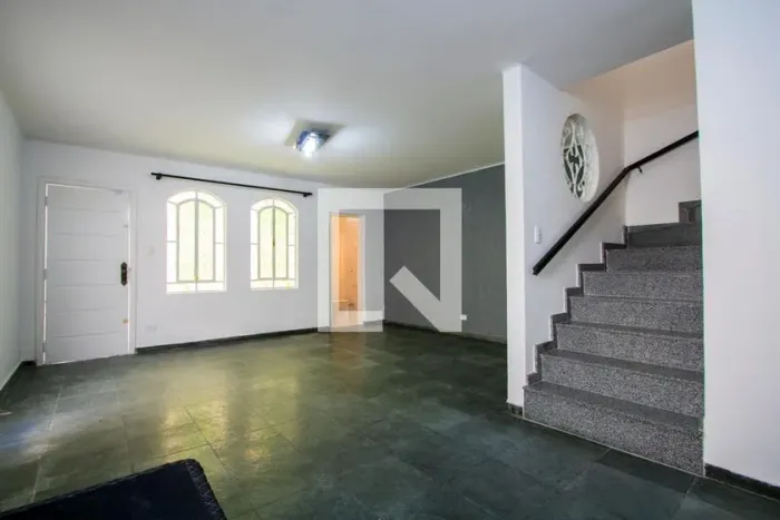 Casa à Venda - Vila Assunção, 3 Quartos, 201 m2