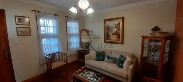 Oportunidade - Casa - Jardim Satélite - 3 Dormitórios - 200m².