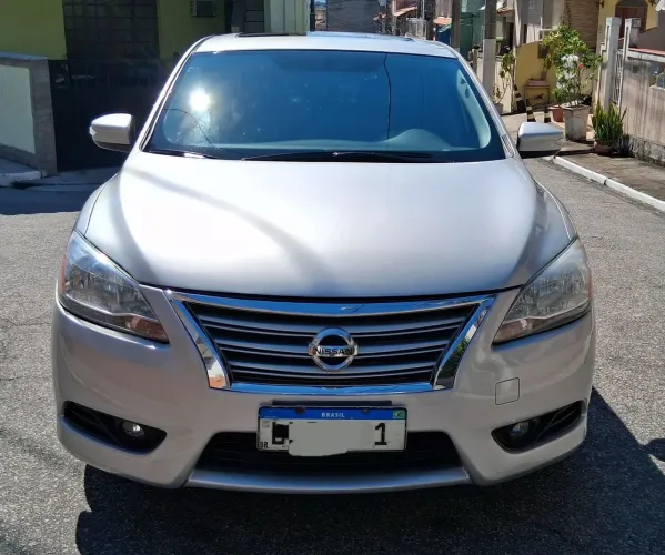 Nissan Sentra SL 2.0/ 2.0 Flex Fuel 16V Aut. 2014