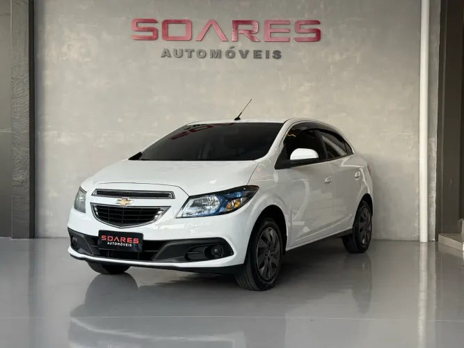 Chevrolet Onix Hatch LT 1.4 8V Flex Power Mec. 4P 2014