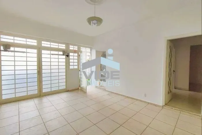 CASA COMERCIAL À VENDA NO CAMBUÍ CAMPINAS | 6 SALAS, QUINTAL, ÓTIMA LOCALIZAÇÃO