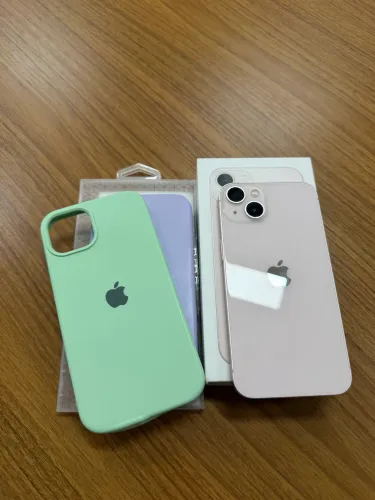 iPhone 13 em perfeito estado
