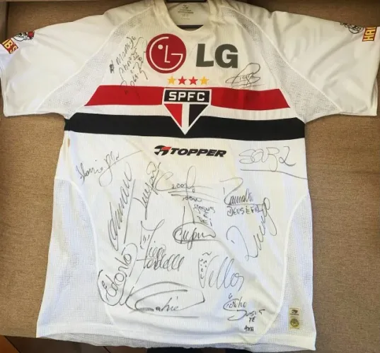 Camisa Autografada São Paulo FC Campeão Libertadores 2005