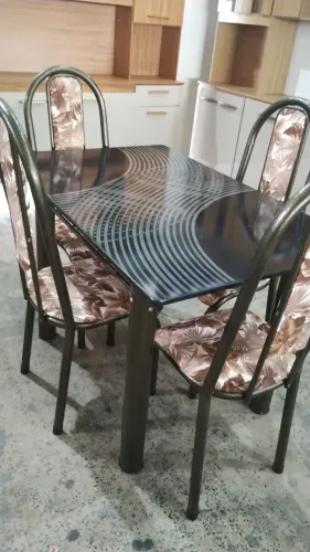 Mesa de jantar NOVA
