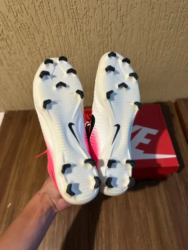 Chuteira de campo Nike original