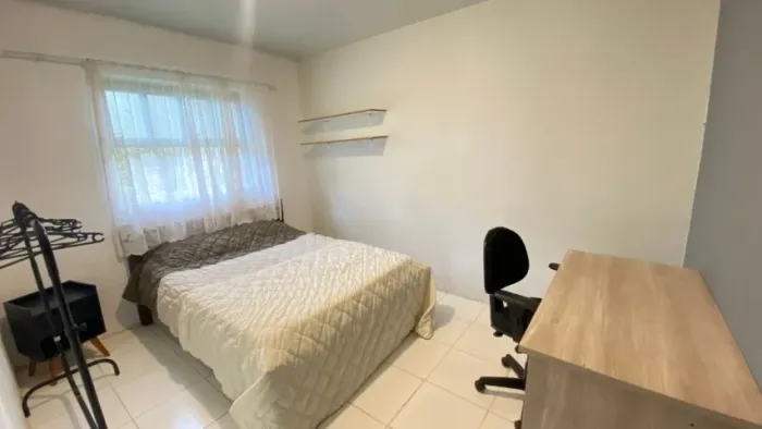 Aluguel de Quarto Privado 1km da Praia Campeche - Lomba do Sabão