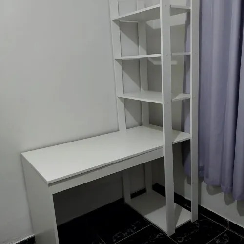 Mesa de estudos 100% em MDF 