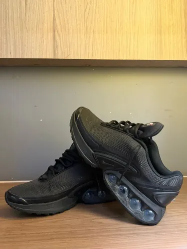 Tênis Nike Air Max DN Triple Black