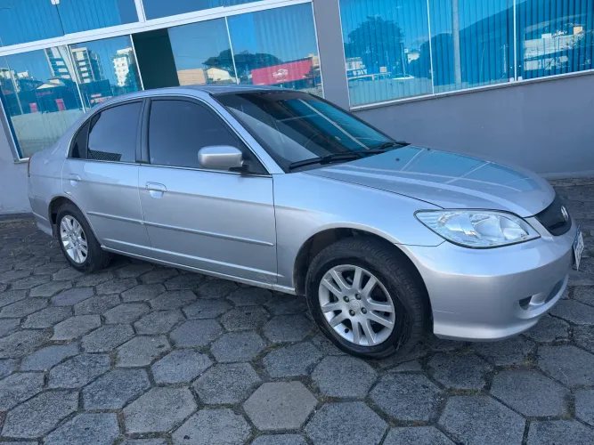 Honda Civic Sedan LX 1.7 16V 115cv Mec. 4P 2004