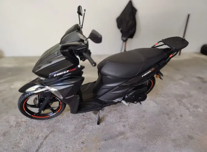Yamaha Neo quase zero